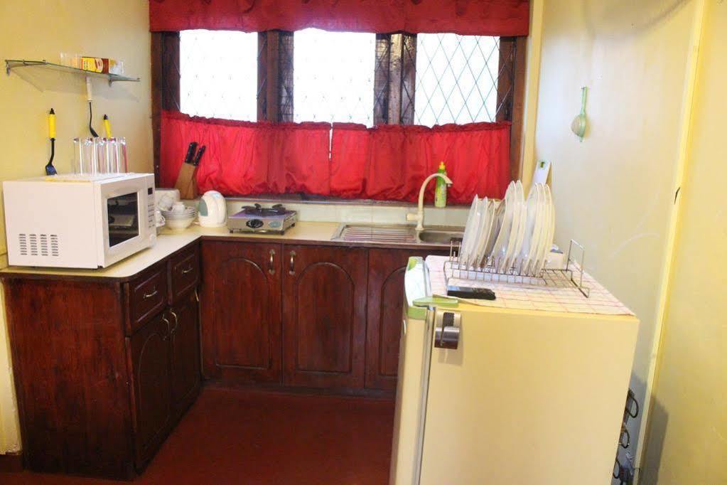 Alex Home Stay แคนดี้ ภายนอก รูปภาพ